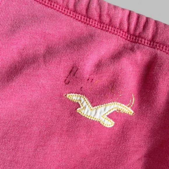 Hollister Pink Capri Sweatpants with Logo - Picture 5 of 5